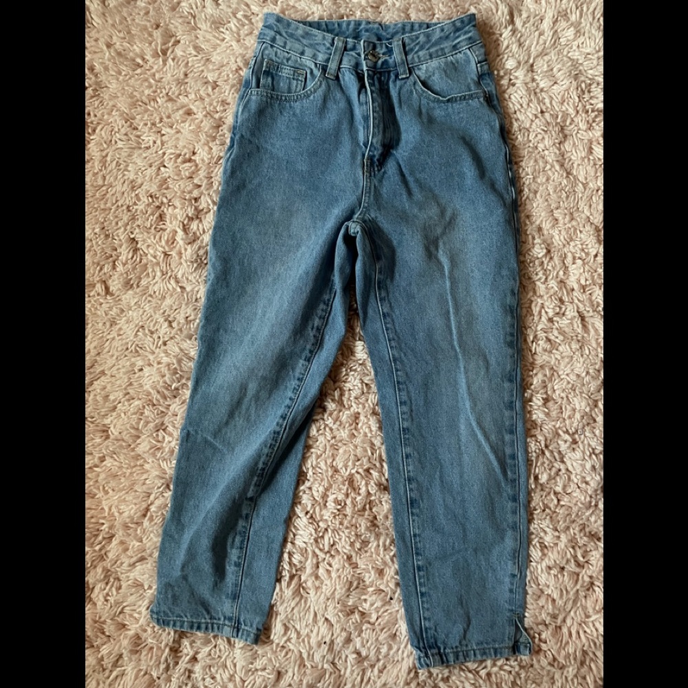 Jeans - Picture 2 of 4